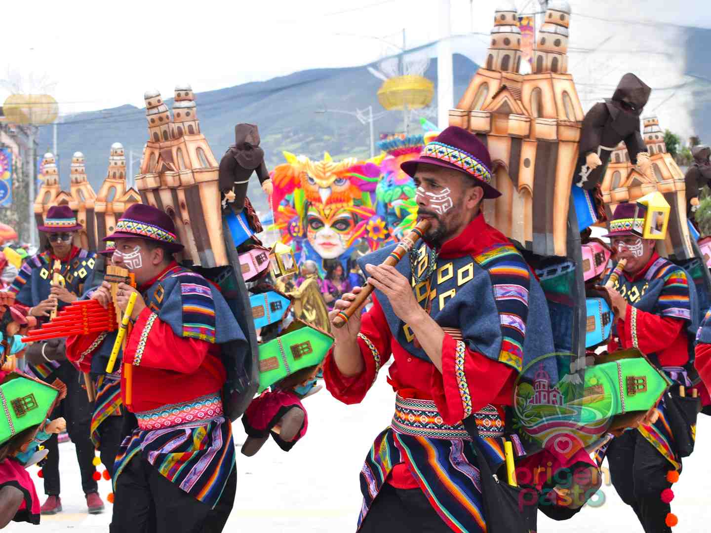 Comparsa de música andina en el Desfile Magno del Carnaval de Pasto